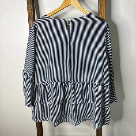 Time & Tru Striped Navy and White Women's Top - Picture 5 of 5